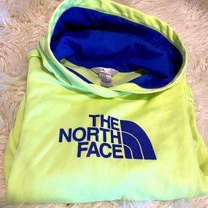 Women’s North Face relaxed-fit, performance fleece, pullover Hoodie